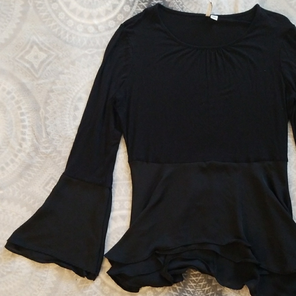 Bell sleeve blouse